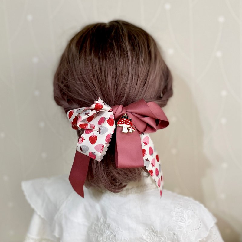 Strawberry three-dimensional bow banana clip scrunchie ponytail clip hair clip intersecting clip edge clip hair clip - เครื่องประดับผม - วัสดุอื่นๆ สึชมพู