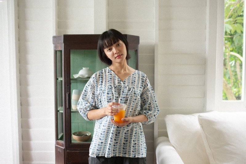 Mulmul mini leaf gathered blouse - 女上衣/長袖上衣 - 棉．麻 綠色