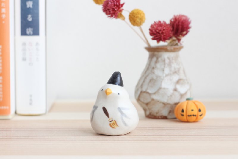 【HALLOWEEN BIRD】the broom #002 - Items for Display - Pottery Purple