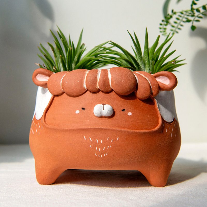 Cute puppy planter. Handmade terracotta pot with drainage. - เซรามิก - ดินเผา 