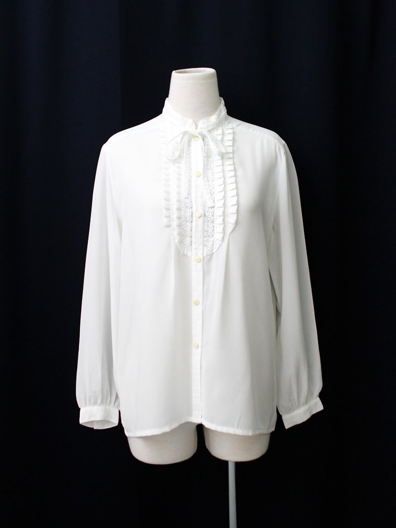 [RE0310T1865] in Japan rose embroidery vintage bow tie collar white shirt - Women's Shirts - Polyester White