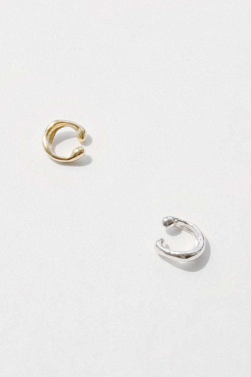 ルミイヤーカフソフトイヤーボーンバックル - ピアス・イヤリング - スターリングシルバー シルバー