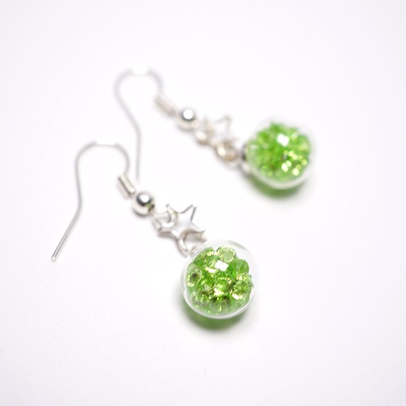 A Handmade 翠綠色水晶玻璃球垂吊耳環 - 耳環/耳夾 - 寶石 