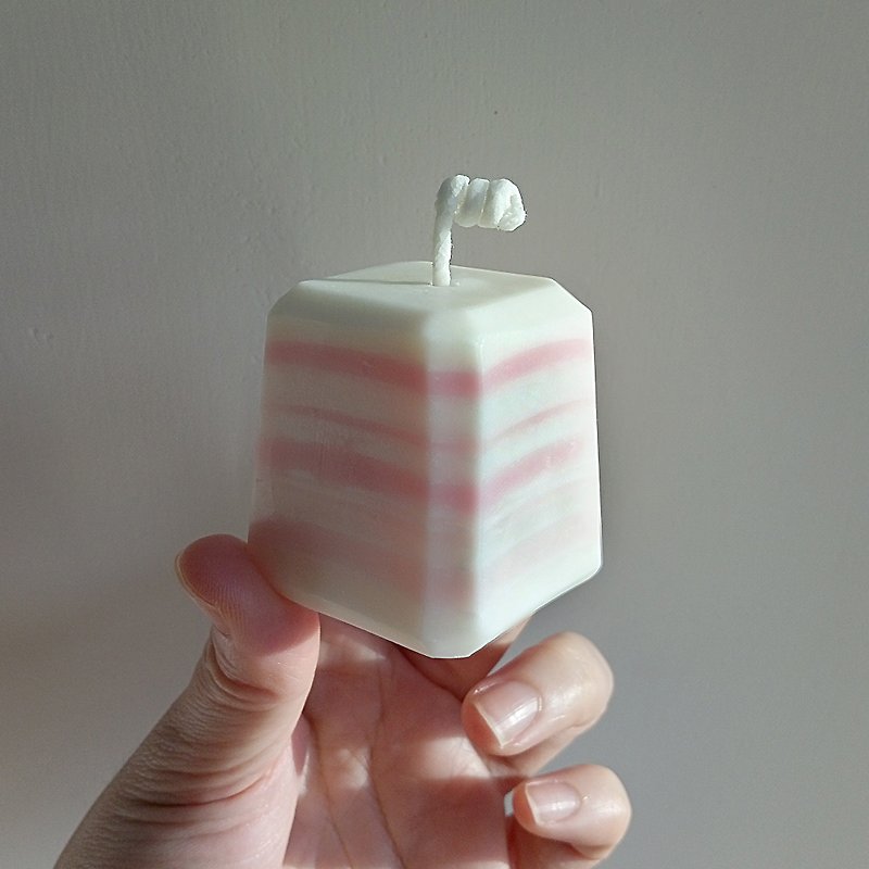 Sweet Candy | Natural Soywax Scented Candle | Orange Strawberry Mint | Gift - เทียน/เชิงเทียน - ขี้ผึ้ง สึชมพู