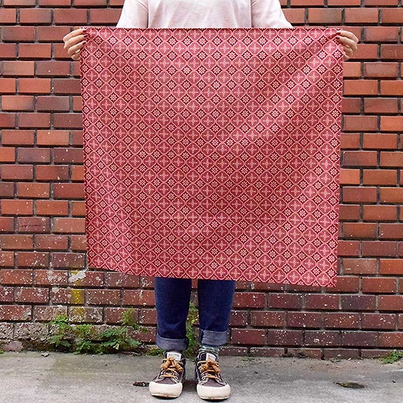 Furoshiki Wrapping Cloth - 70x70 / Begonia Glass Pattern / Pink Peach &Brick Red - เย็บปัก/ถักทอ/ใยขนแกะ - ผ้าฝ้าย/ผ้าลินิน 