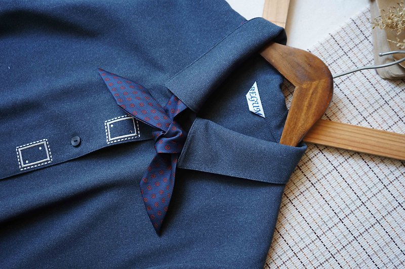 古董領帶改制-手打領巾-小夜曲深藍 - 領結/領巾 - 聚酯纖維 藍色