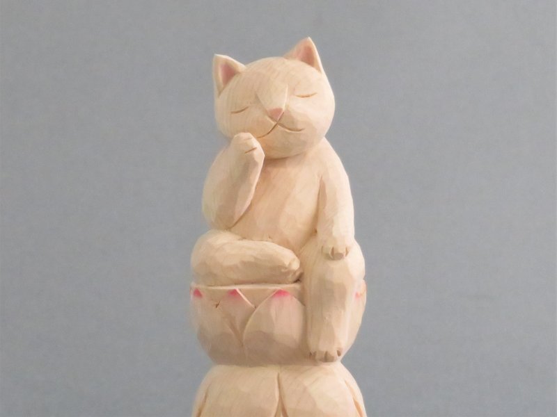 木彫り　弥勒猫　淡彩色　猫仏さま - 置物 - 木製 ホワイト