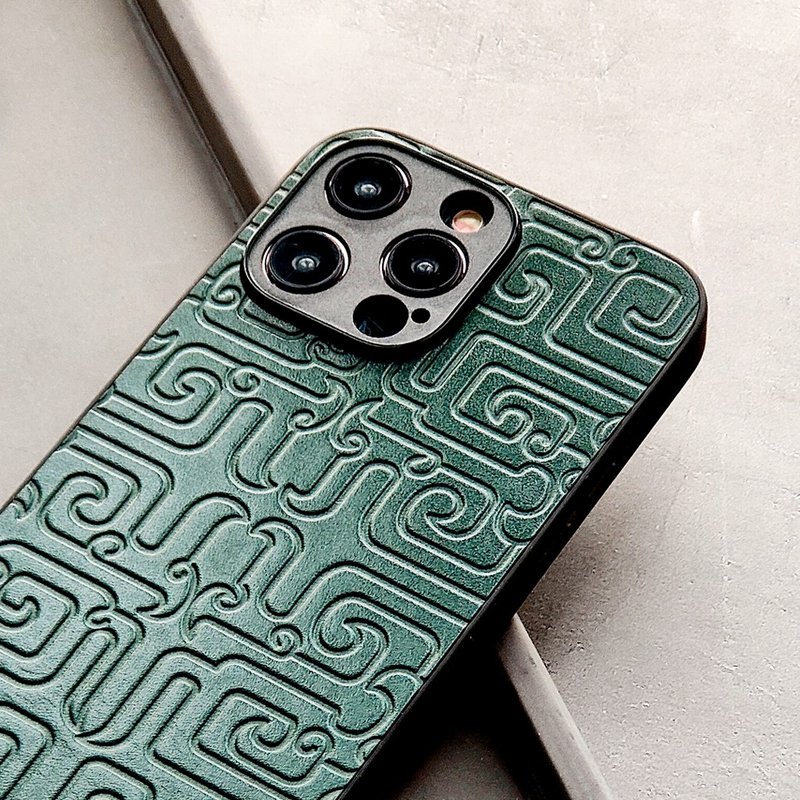 Bronze dragon pattern | dark green iphone15promax mobile phone case genuine leather 14plus protective cover 13mini apple - เคส/ซองมือถือ - หนังแท้ สีเขียว