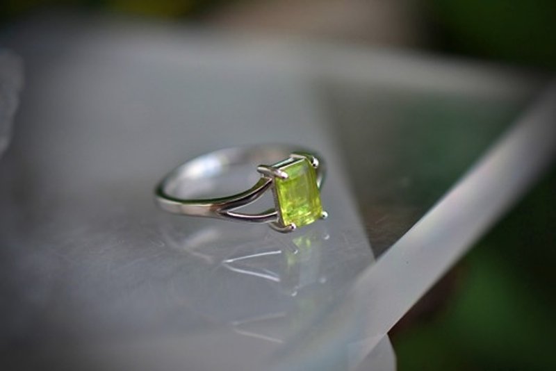 煌めきグリーン peridot シルバーリング1155 - 戒指 - 寶石 