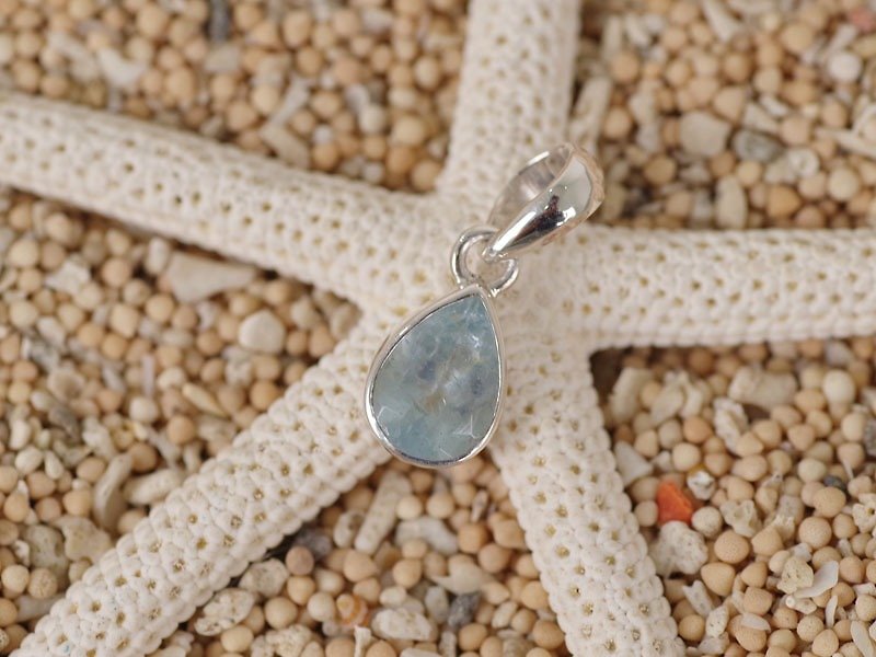 Aquamarine pendant top - Necklaces - Stone Blue