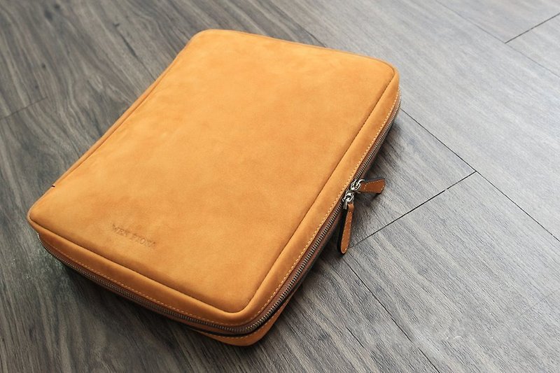 KAKU handmade leather products make up the brush package custom package customization - กระเป๋าเครื่องสำอาง - หนังแท้ สีนำ้ตาล