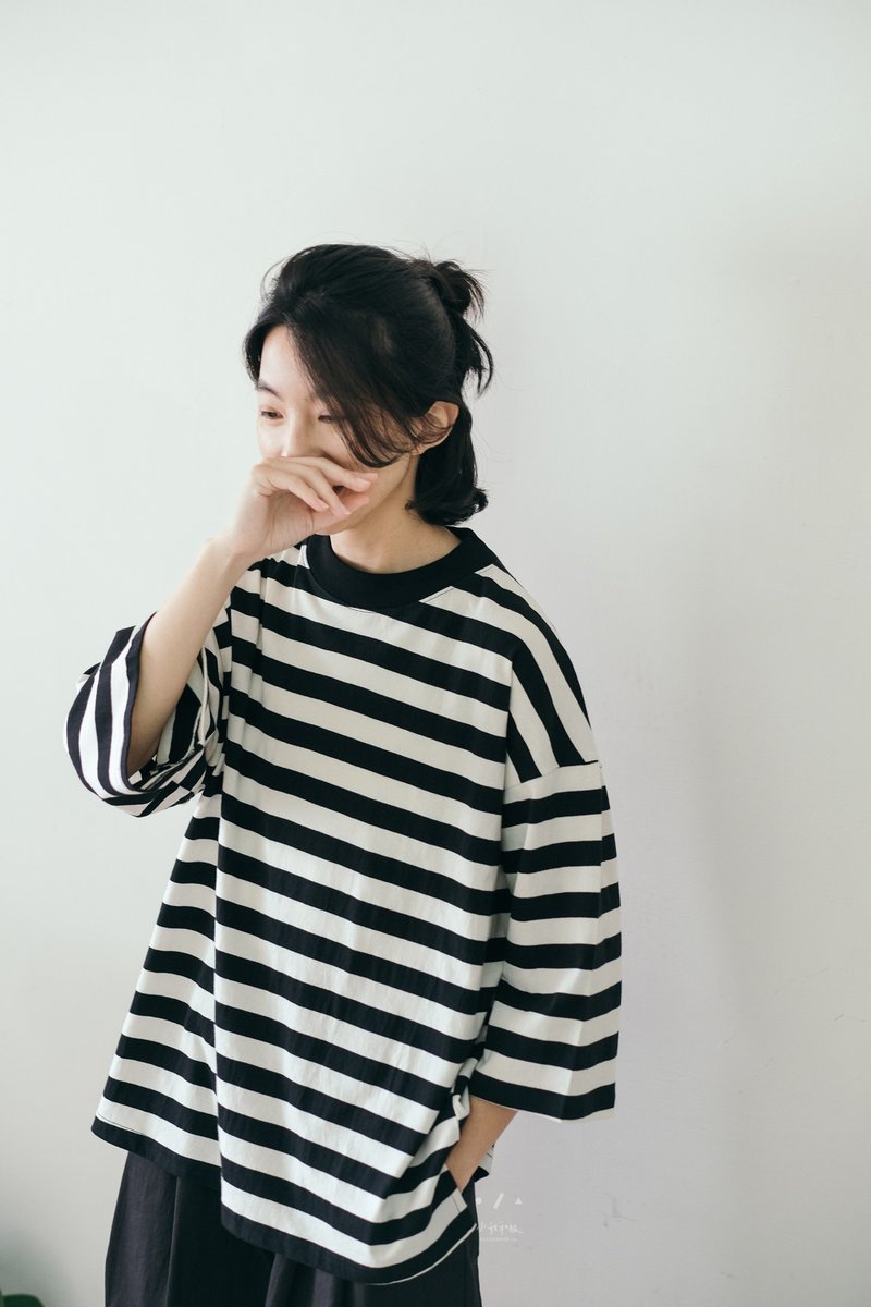 Cream White Prison Cropped Stripe Collar Top - Women's Tops - Cotton & Hemp Black