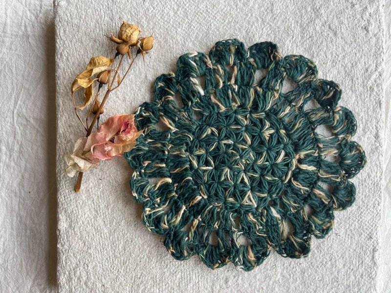 Knitting 生命之花墊 - 綠藻 - 擺飾/家飾品 - 棉．麻 綠色