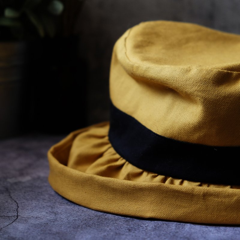 日式卡其捲邊雙面漁夫帽/薑黃色 - 帽子 - 棉．麻 黃色