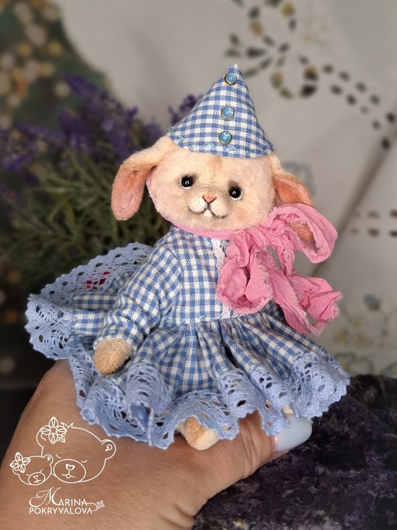 Miniature bunny teddy Cute bunny Handmade toy - 公仔/玩偶 - 其他材質 咖啡色