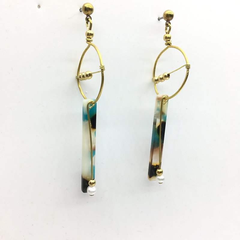 Laolin groceries l fashion series acrylic pearl geometry hand made brass earrings ear hook l ear pin l ear clip - Earrings & Clip-ons - Gemstone Transparent