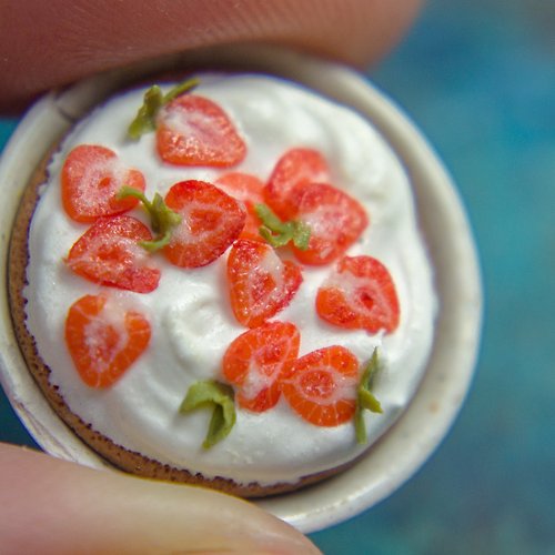 Rina Vellichor Miniatures TUTORIAL Miniature strawberry cane with polymer clay | PDF + video