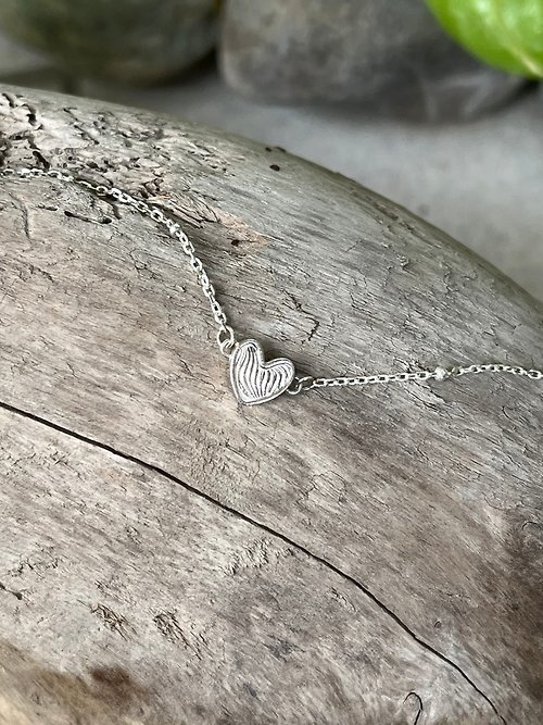 One Dimple 單窩 : 純銀 k金珠寶設計與訂製 水波紋愛心手鍊 鏈長可以客製化 925銀