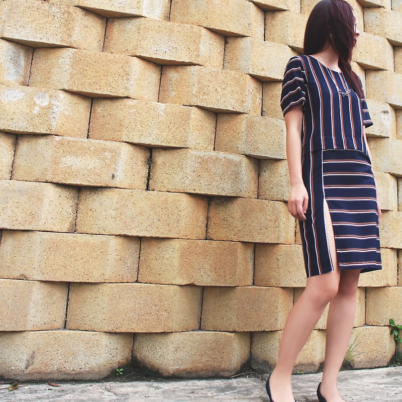 Contemporary blue stripe pattern, short sleeve with slit dress - Skirts - Polyester Blue