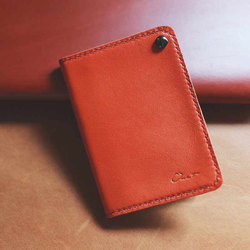 ONE+ card holder - ที่เก็บนามบัตร - หนังแท้ สีแดง