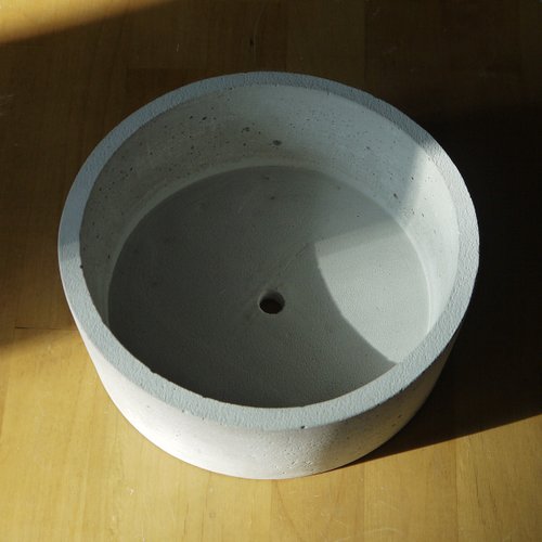 5-6space 水泥圓花器