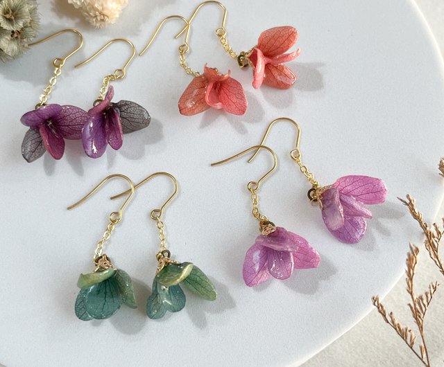 紫陽花のピアス イヤリング 一点物 ショップ ツーもち アクセサリー ピアス イヤリング Pinkoi