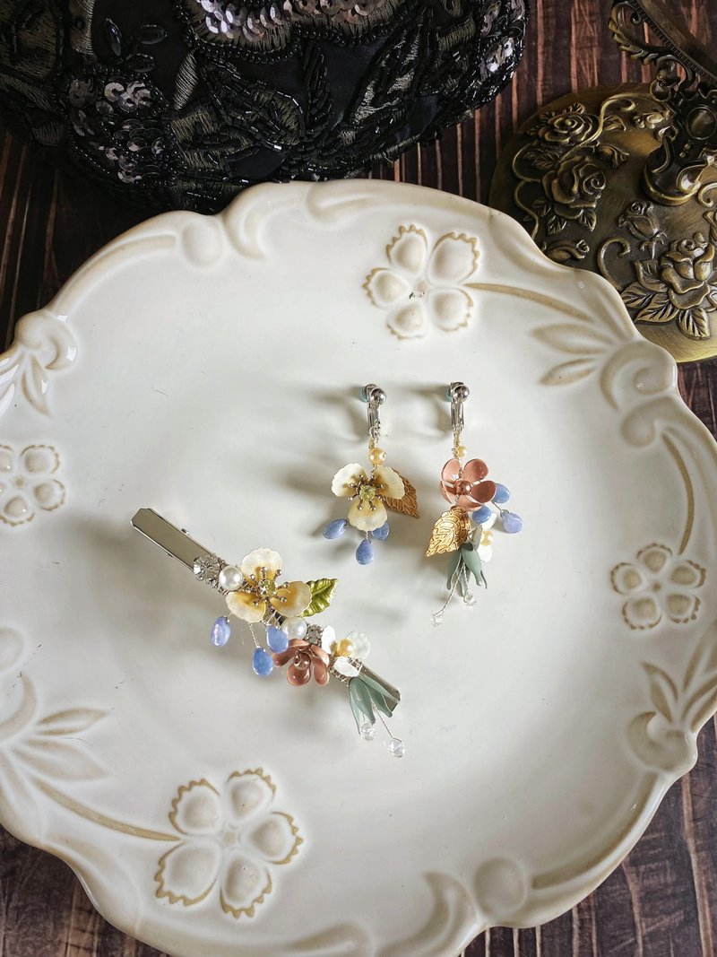 Weiyu Xiaohua handmade earrings + hairpin set - Hair Accessories - Other Metals 