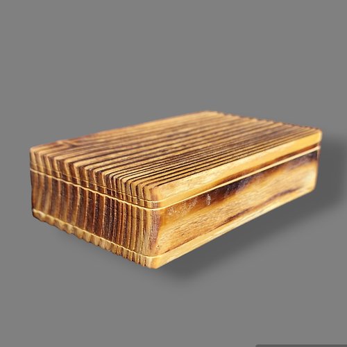 EDWOOD village Small pine wood trinket box. Cigarette case. Business card case
