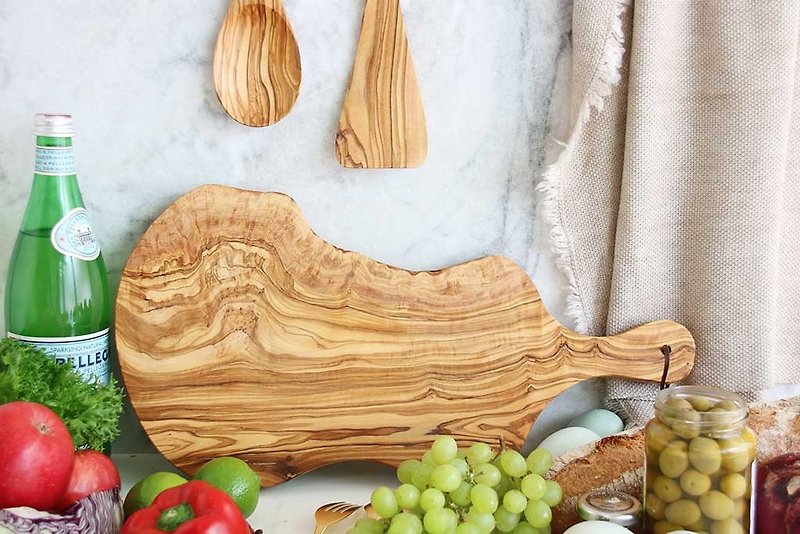 オリーブウッド40cmオリジナルナチュラルシェイプハンドルまな板（ハンドル付き）ワインチーズパン - おたま・フライ返し - 木製 ブラウン