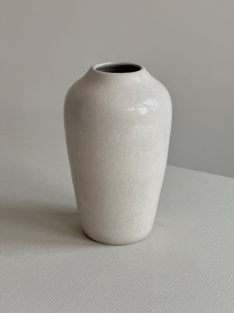 白絵咲く花器D - 花瓶・植木鉢 - 陶器 