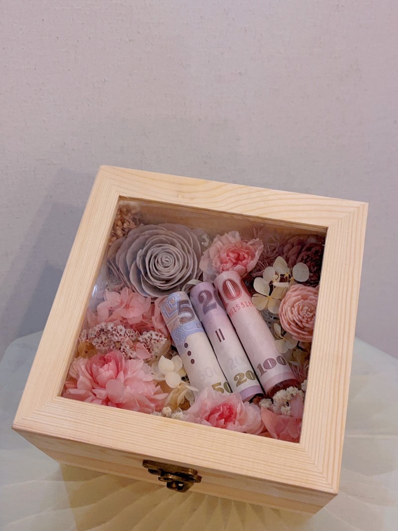 520 Money Flower Box/Mother's Day/Birthday Flower Gift - ช่อดอกไม้แห้ง - วัสดุอื่นๆ สึชมพู