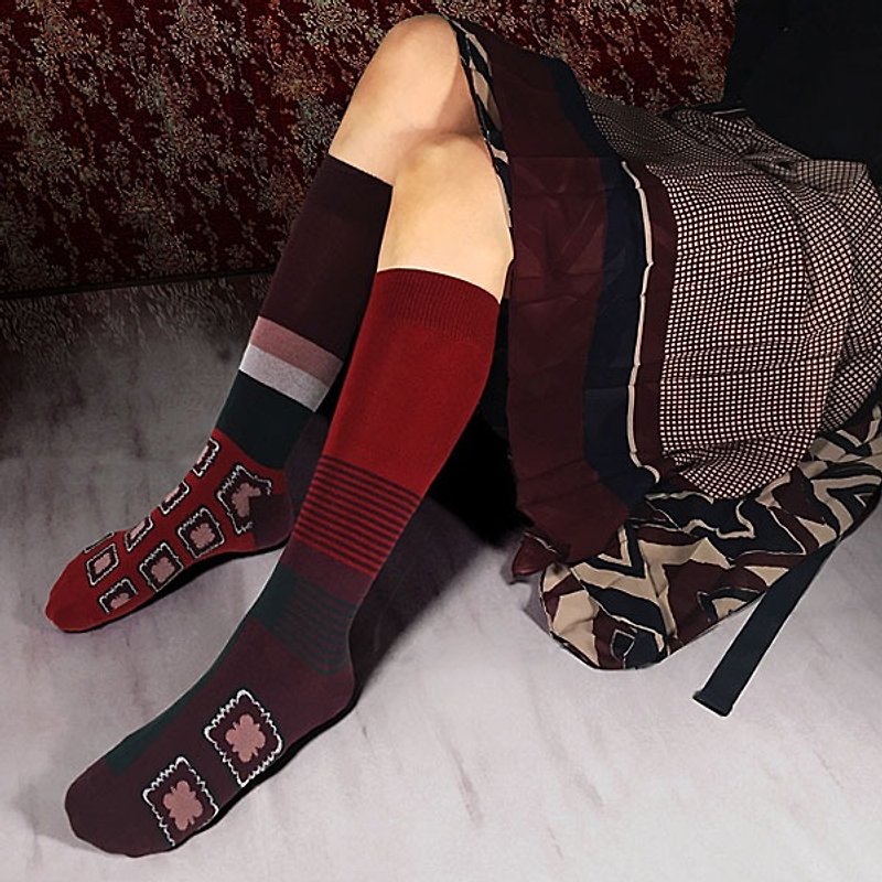 socks_scarlet / irregular / socks / stripes / red / check / flower - ถุงเท้า - ผ้าฝ้าย/ผ้าลินิน สีแดง