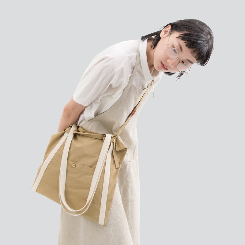 Rin ACE TOTE 2.0 - Yellow khaki apron I want A tote bag carry bag - กระเป๋าถือ - ผ้าฝ้าย/ผ้าลินิน สีกากี