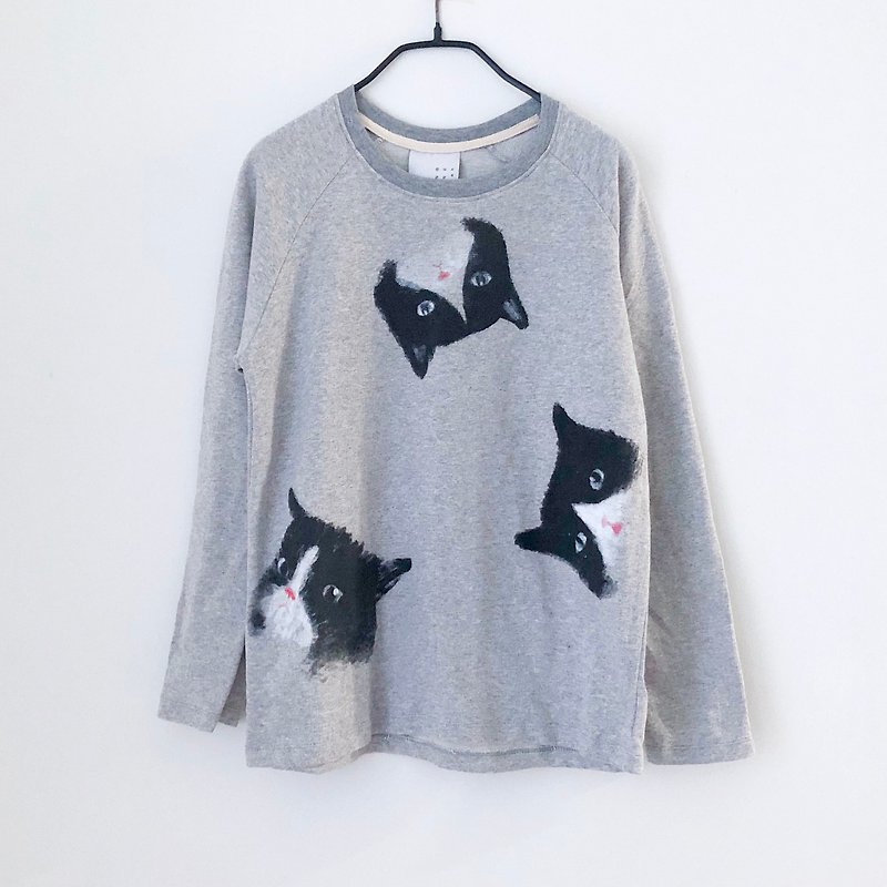 Cat Cat Cat Long sleeve Top Shirt / Grey - เสื้อยืดผู้หญิง - ผ้าฝ้าย/ผ้าลินิน สีเทา