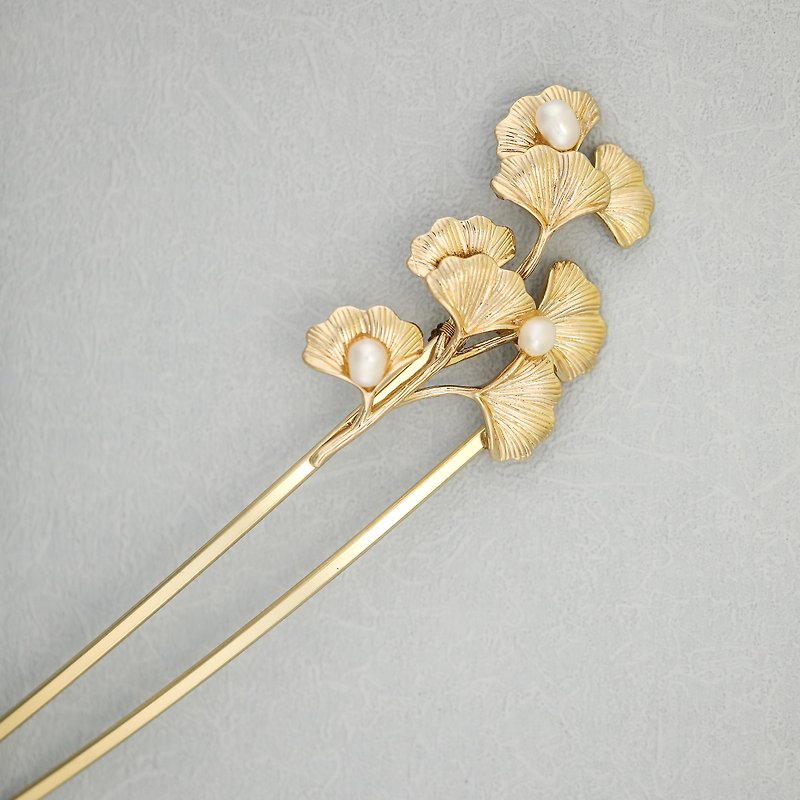 Handmade Ginkgo leaf pearls copper gold hair stick flower hair sticks green copp - เครื่องประดับผม - ทองแดงทองเหลือง สีทอง