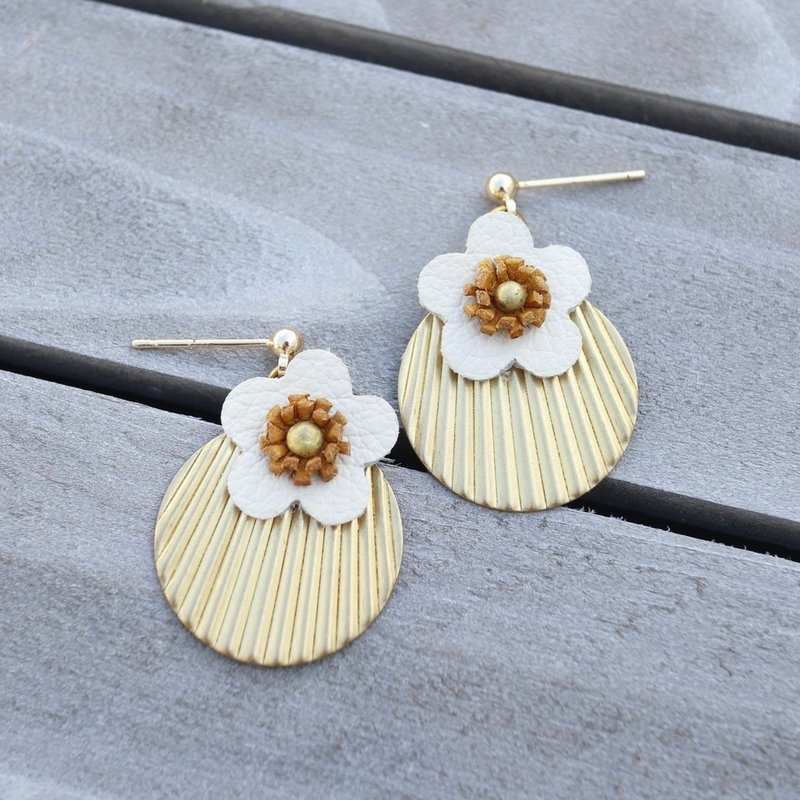 15:11 PM Flora - Leather Earrings / Bronze Earrings / Stud Clip-On/ Flora Earrings - Earrings & Clip-ons - Genuine Leather White