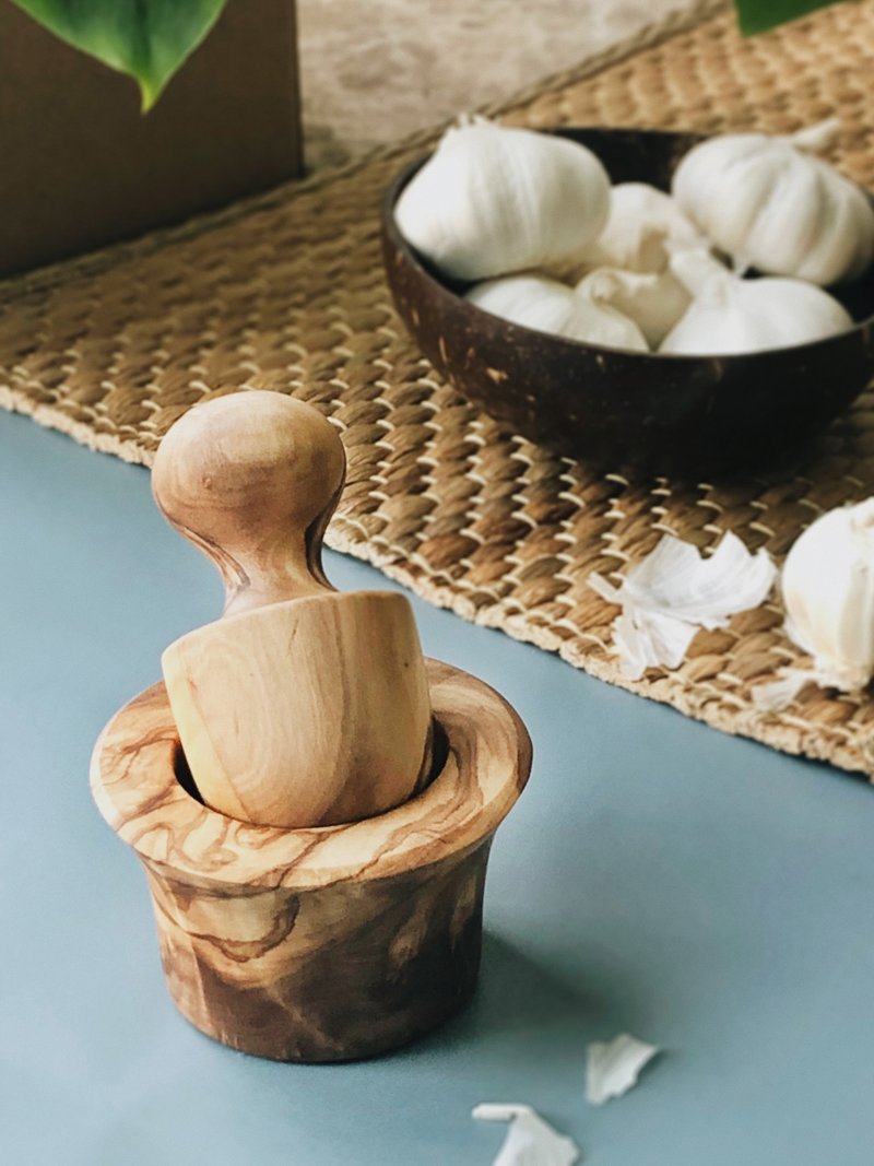 folksy finds-手工橄欖木香料大蒜研磨器 - 其他 - 木頭 