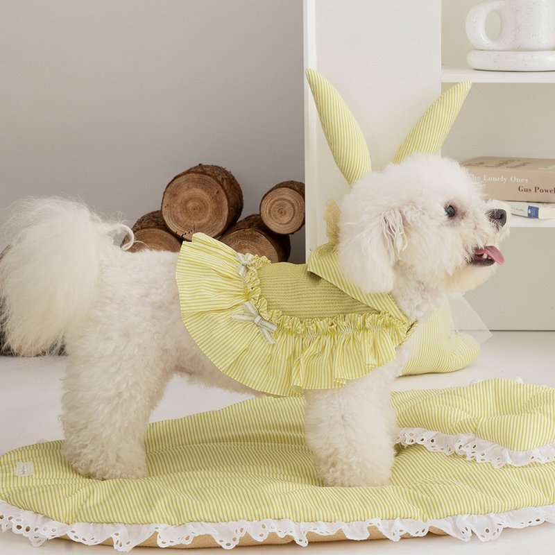 Yellow and white striped traction clothing French lotus leaf pendant adjustable Velcro cat and dog traction suit - ชุดสัตว์เลี้ยง - ผ้าฝ้าย/ผ้าลินิน 