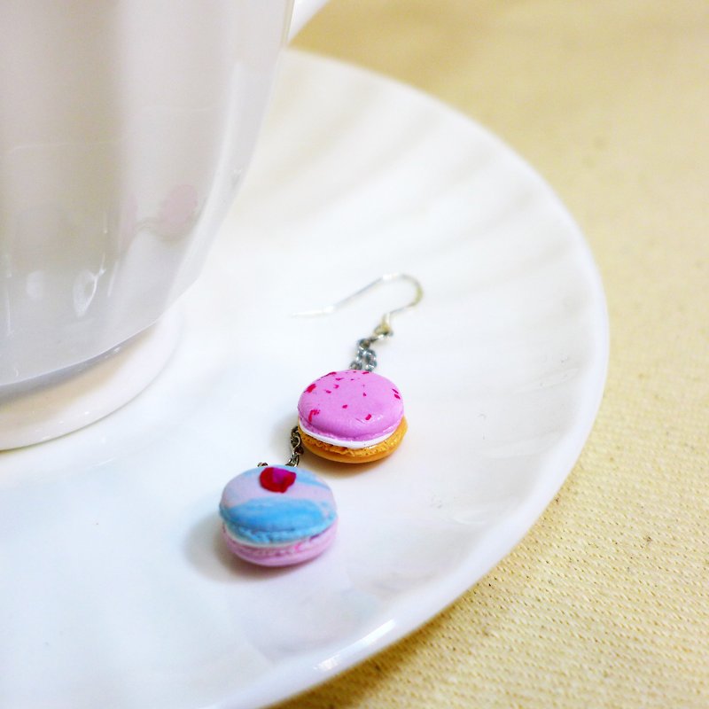 【Saturnal Ring】 Pink Powder Blue Colorful Makelon Earrings (Single) | Star Valley Diary Series | Saturn Ring】 Saturn Diary Earring | Waterproof material. Can change the bracelet (3 string above) / necklace / clip earring / key ring - ต่างหู - วัสดุกันนำ้ สึชมพู