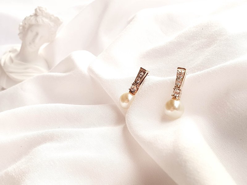 [The United States brings back Western antique jewelry] American brand AVON retro pin earrings beads rhinestones - ต่างหู - โลหะ 