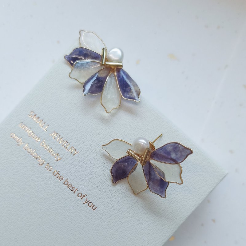 1KM Feihua Linglong‧Two-color flower and butterfly resin earrings-5 colors - ต่างหู - เรซิน 