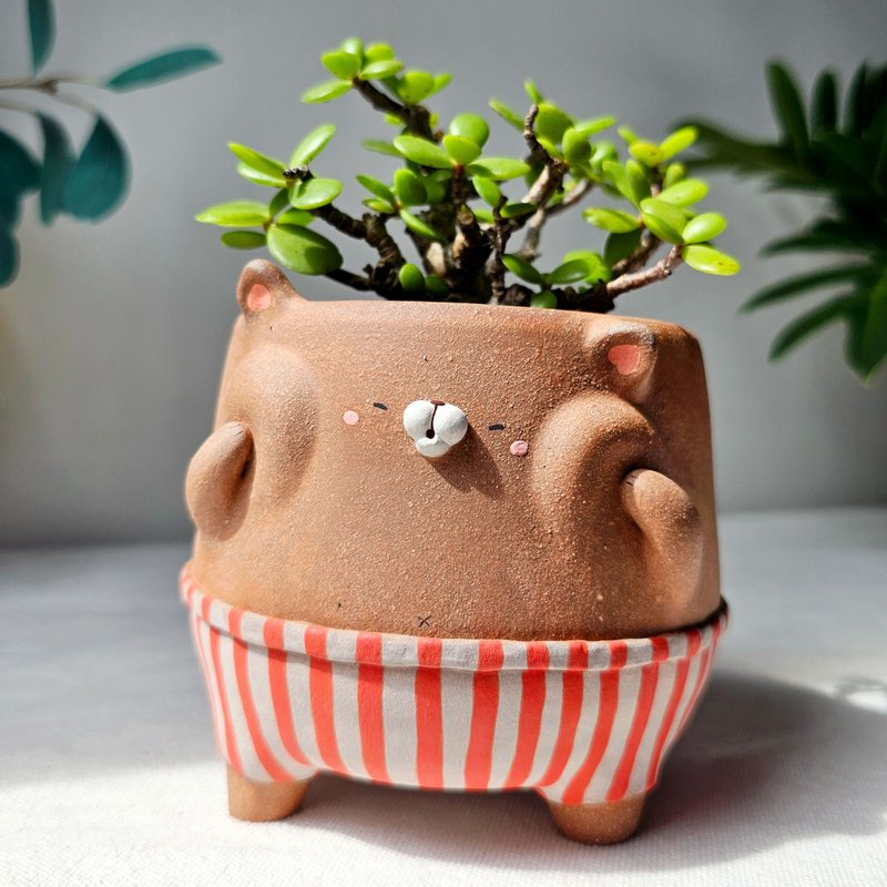 Chubby cat planter. Handmade terracotta 花 - 花瓶/花器 - 陶 