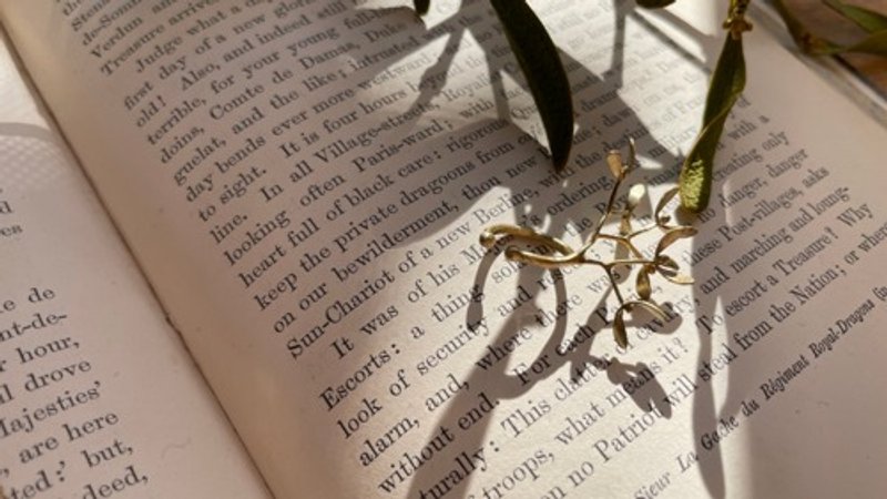 BIG Mi-Mistletoe Brass Earcuff - 袖扣 - 其他金屬 