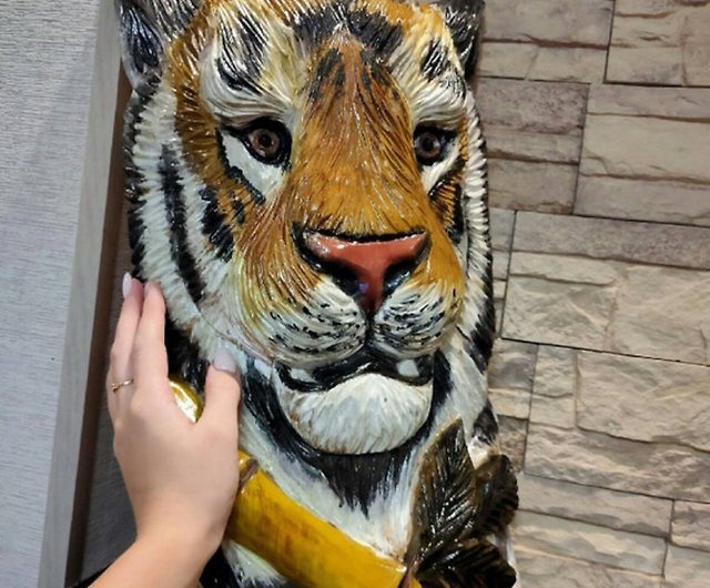 木製の虎の壁の装飾彫刻された虎の虎の図の虎の像の虎の彫刻 - ショップ Carved Oak ウォールデコ・壁紙 - Pinkoi