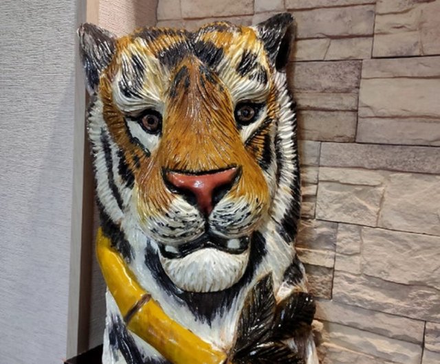 木製の虎の壁の装飾彫刻された虎の虎の図の虎の像の虎の彫刻