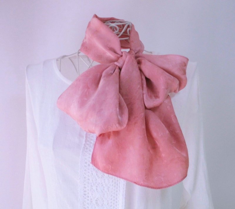 Plant dyeing, smooth silk jacquard, short stole, madder dyeing - Scarves - Silk Pink