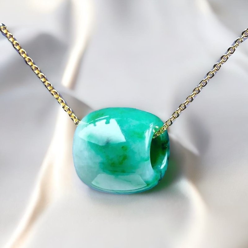 Piaoyang Green Jade Passepartout Necklace | Natural Burmese Jade Jade A Grade | Gift - สร้อยคอ - หยก หลากหลายสี
