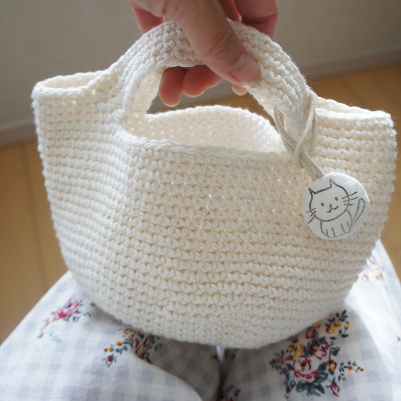 Ba-ba handmade Crochet bag  No.CSB37 - 手提包/手提袋 - 其他材質 白色