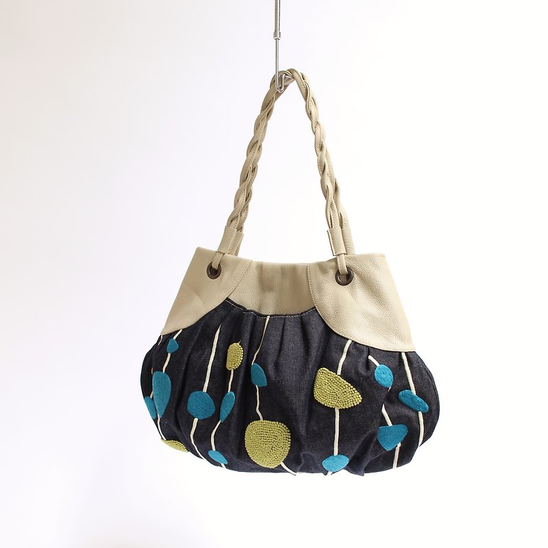 Dalmatian embroidery · gather tote - Messenger Bags & Sling Bags - Cotton & Hemp Blue