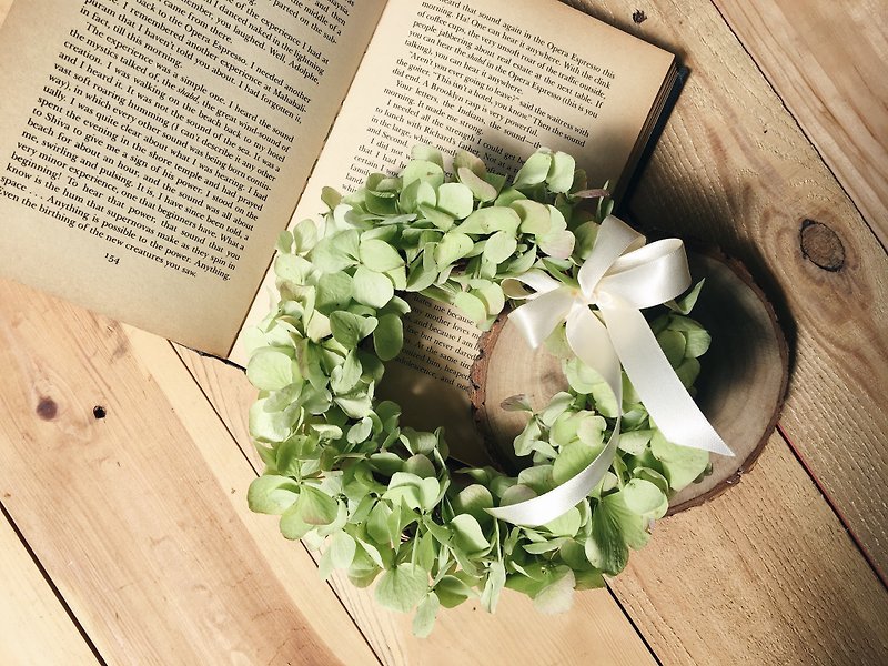 [Good] Flower (Limited) apple green dried hydrangea wreath birthday gift handmade wreaths opening (M) - ของวางตกแต่ง - พืช/ดอกไม้ สีเขียว